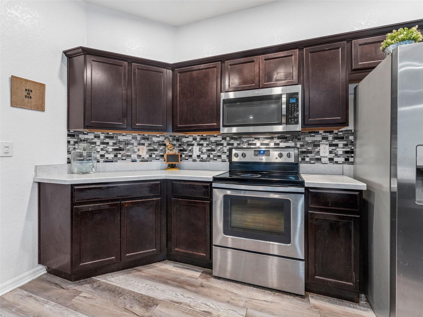 LAKE MCLEOD POINTE PH 02 - Residential