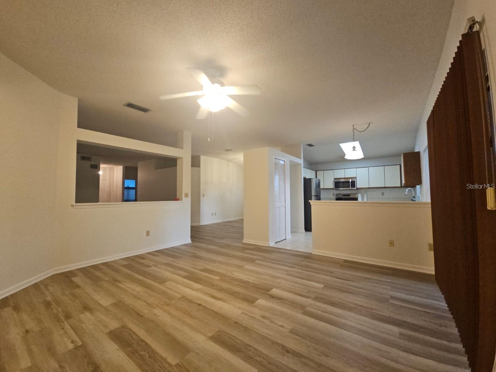 BRADFORD COVE PH 02 - Residential Lease