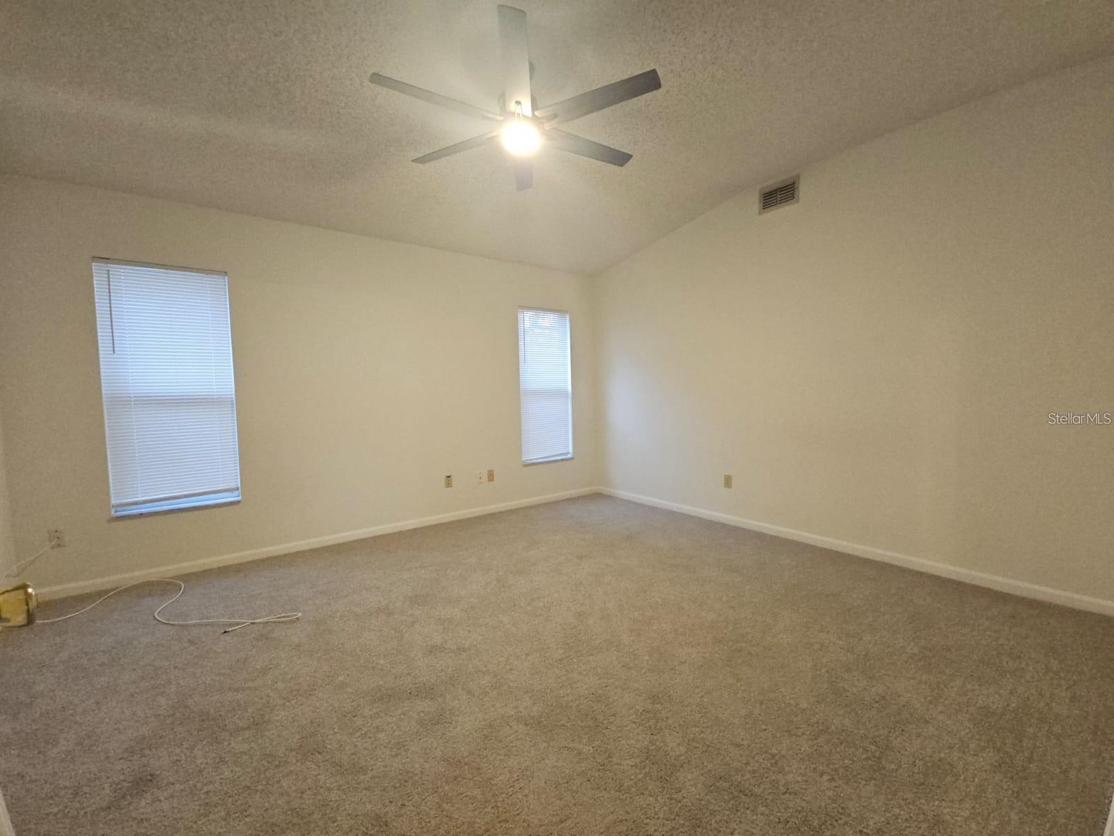BRADFORD COVE PH 02 - Residential Lease