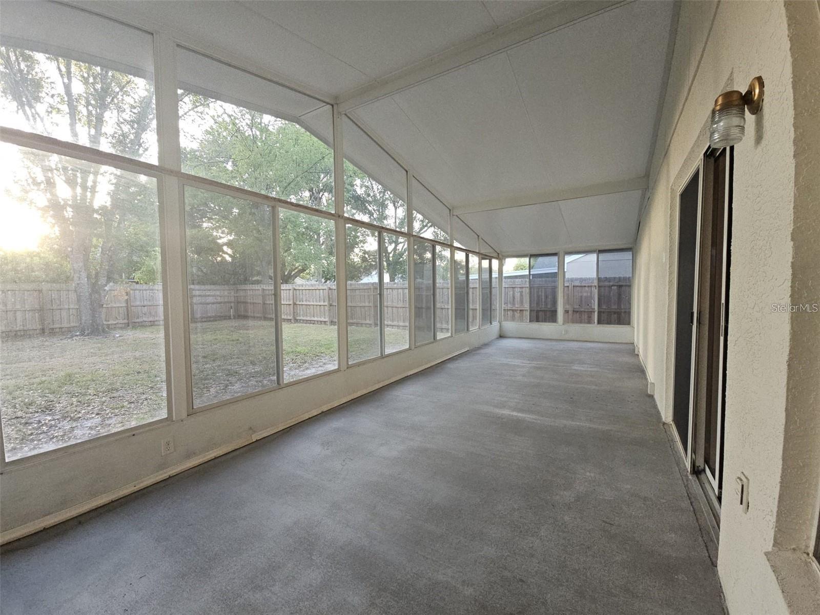 BRADFORD COVE PH 02 - Residential Lease