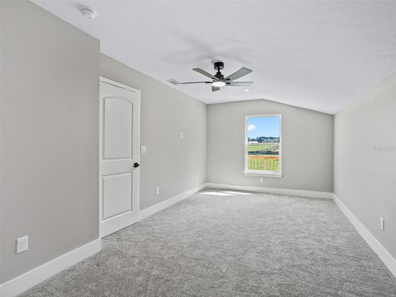 PINNACLE PARK - Residential