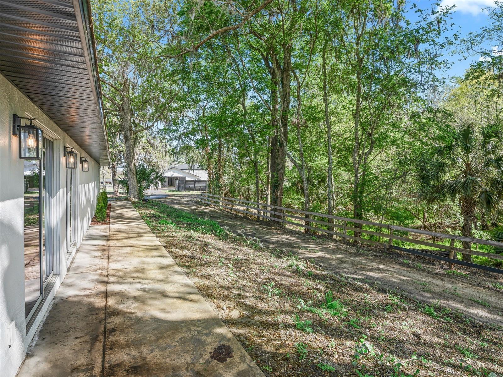 PINNACLE PARK - Residential