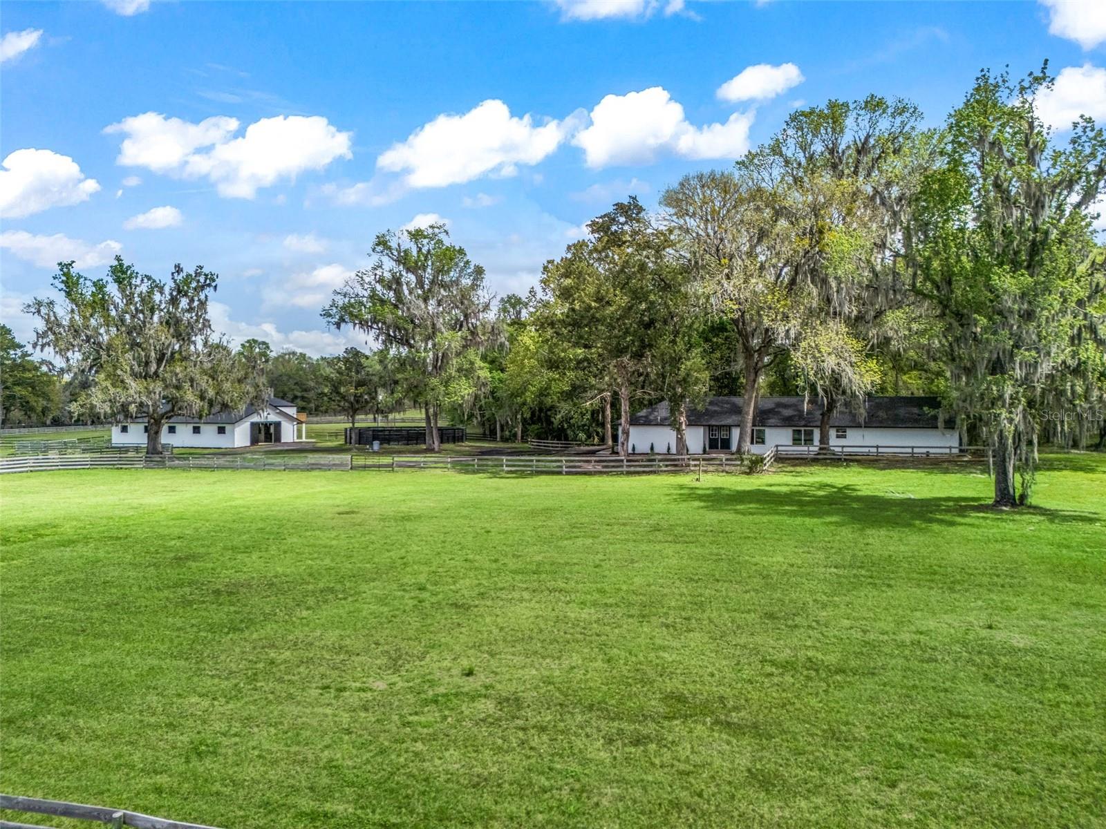 PINNACLE PARK - Residential