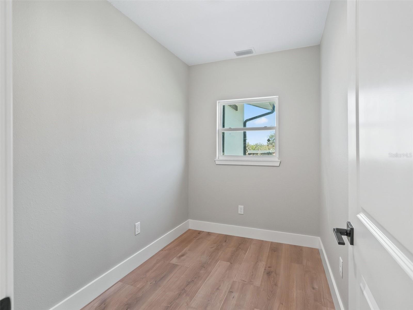 PINNACLE PARK - Residential