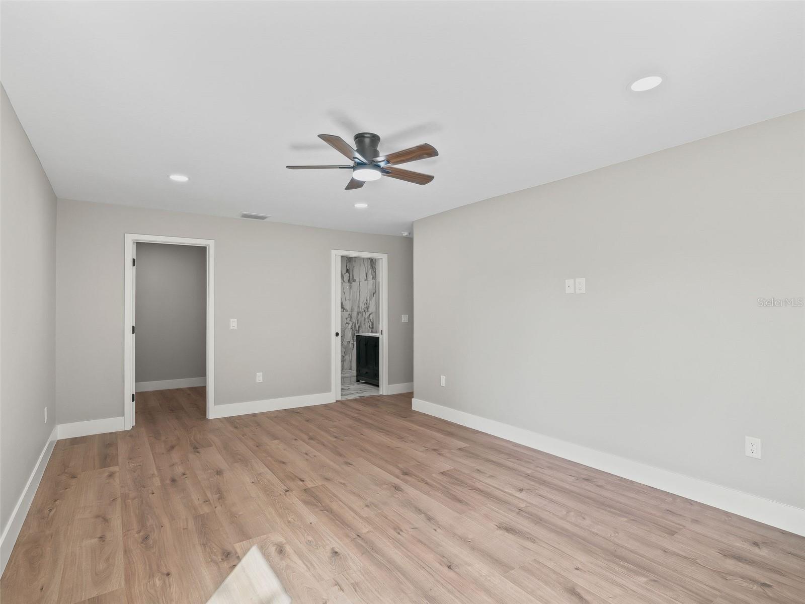 PINNACLE PARK - Residential