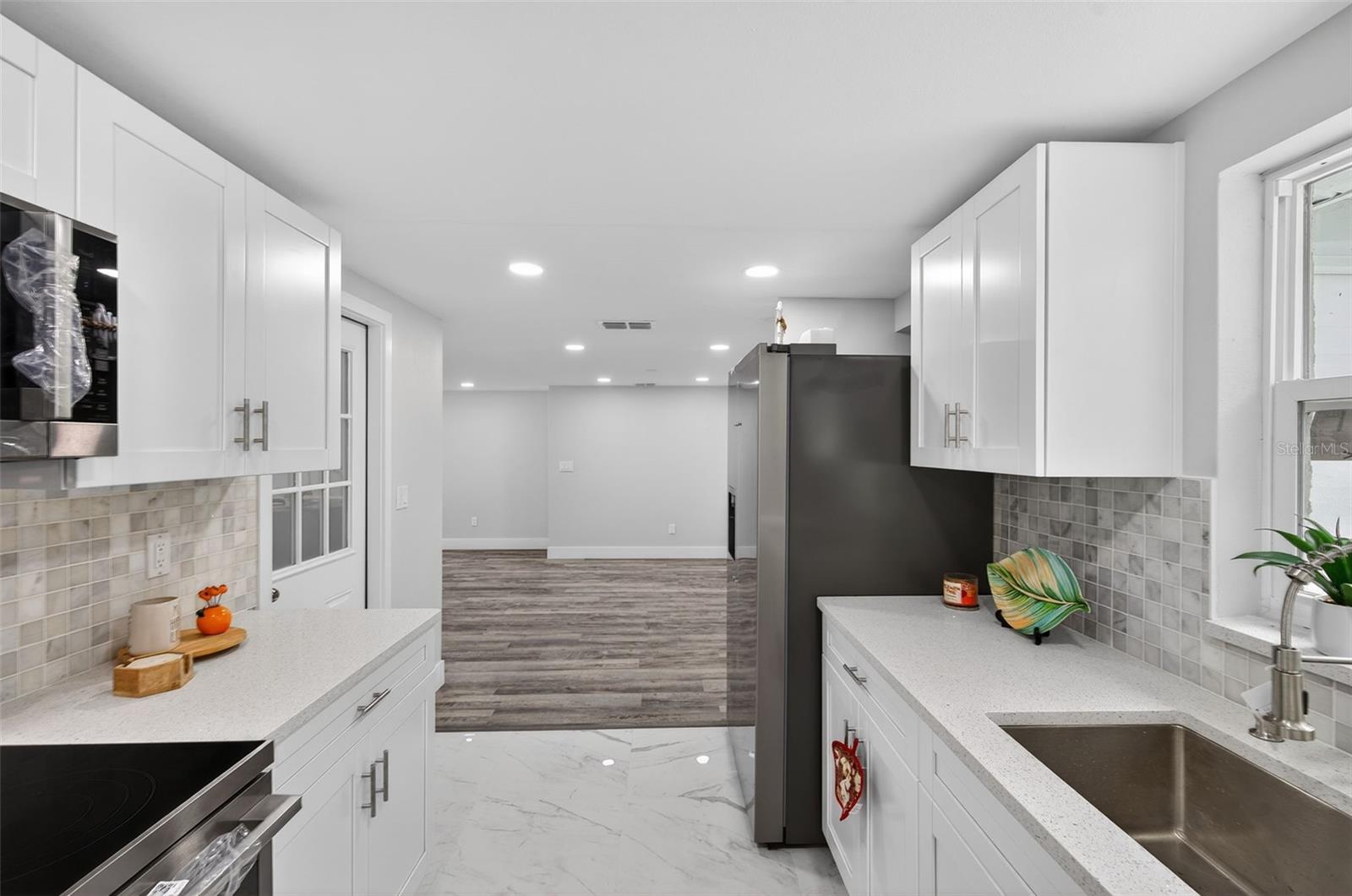 HOLIDAY GARDEN ESTATES - Residential