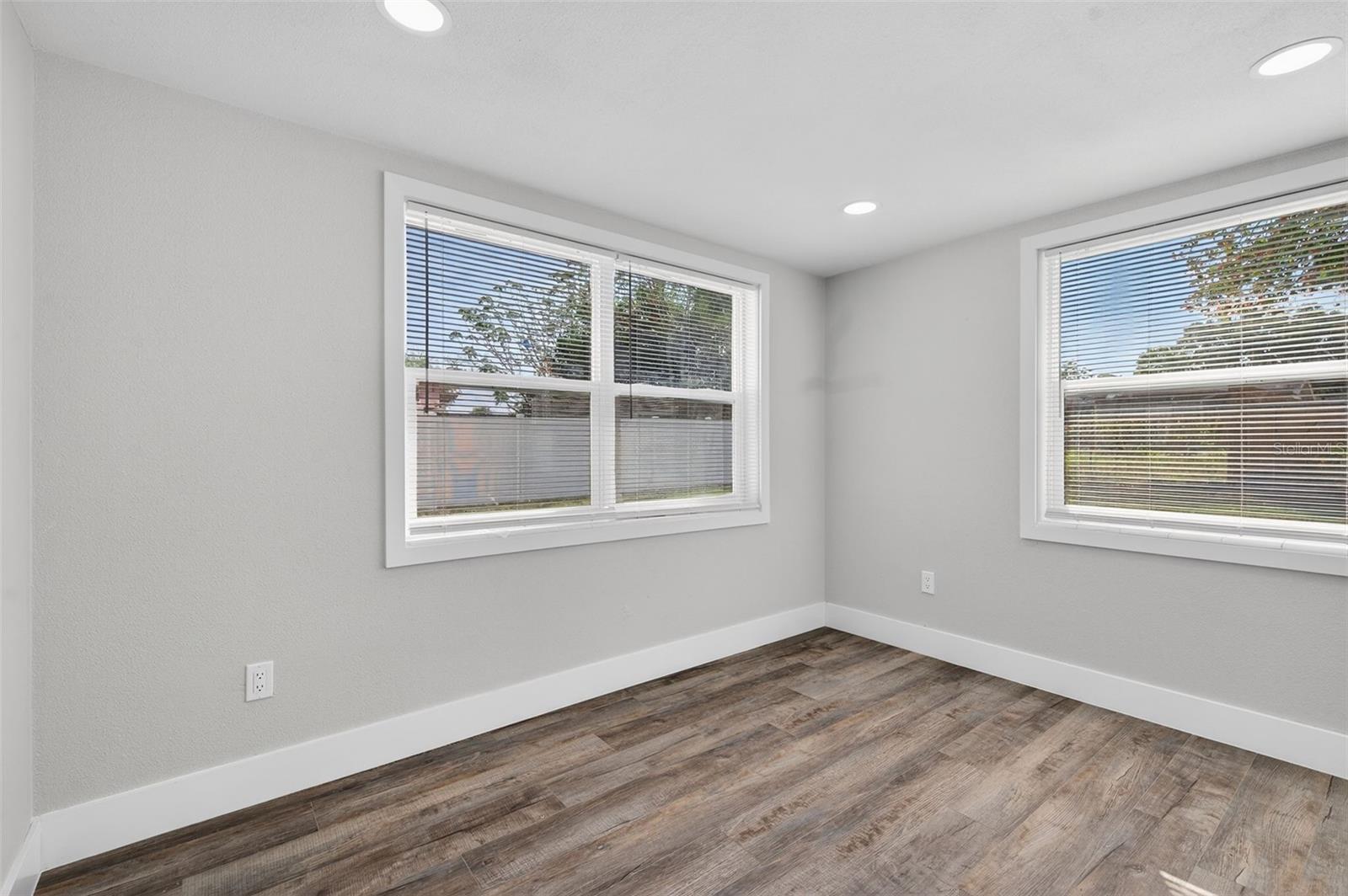 HOLIDAY GARDEN ESTATES - Residential