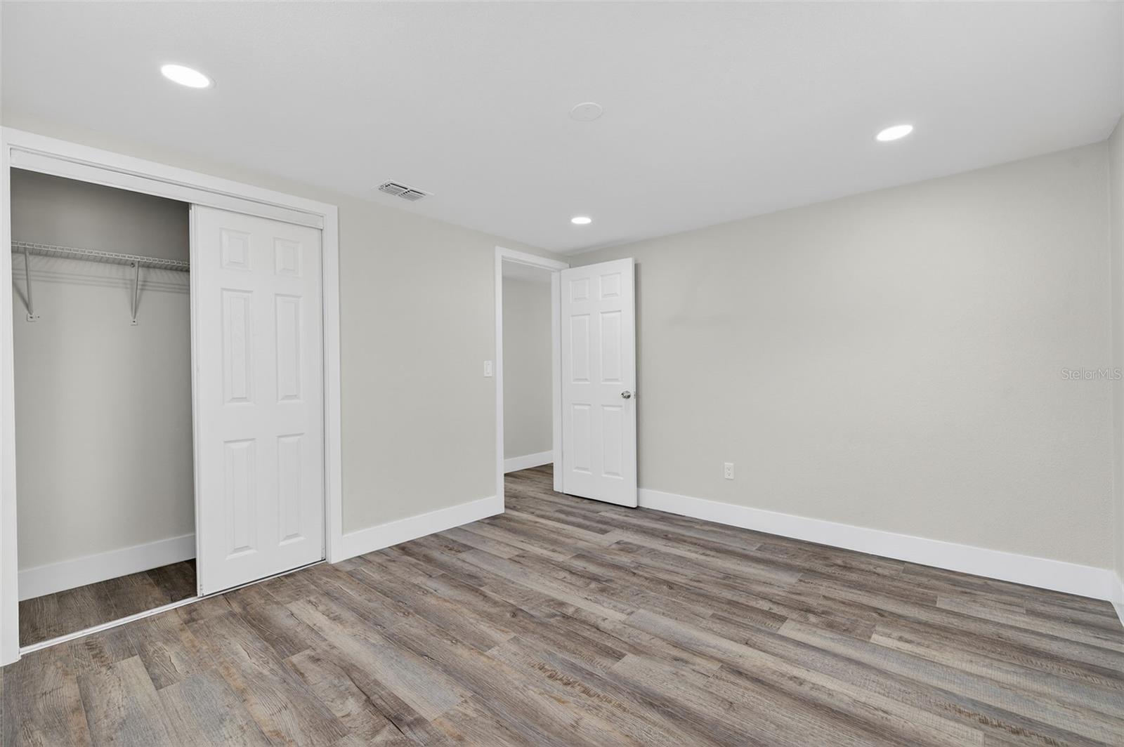 HOLIDAY GARDEN ESTATES - Residential