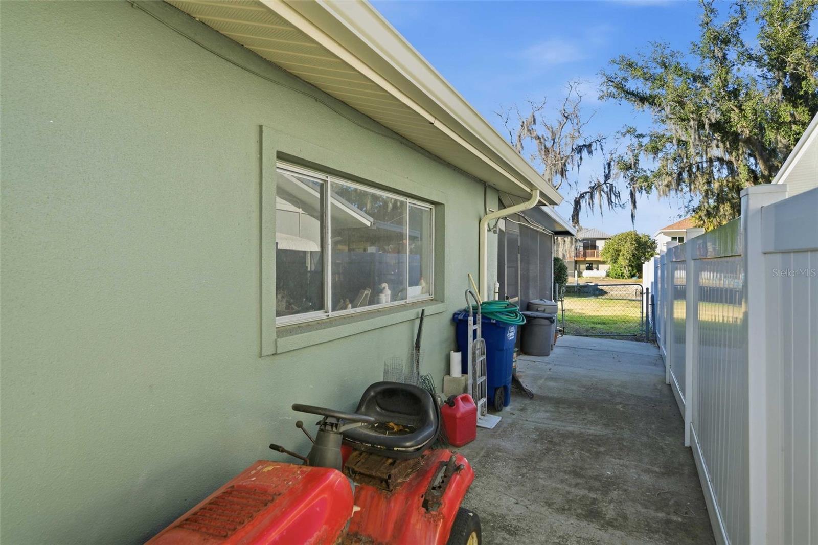 WOODLAND ESTATES - Residential