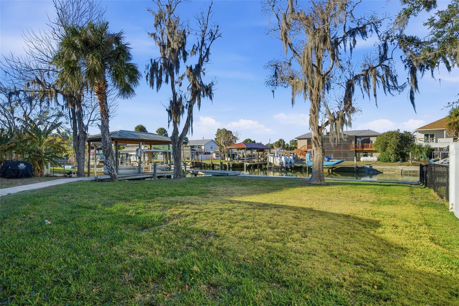 WOODLAND ESTATES - Residential