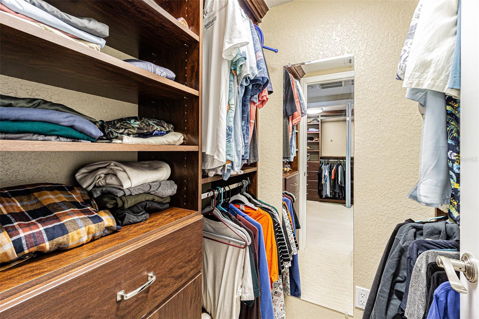 MARQUESA CONDO - Residential