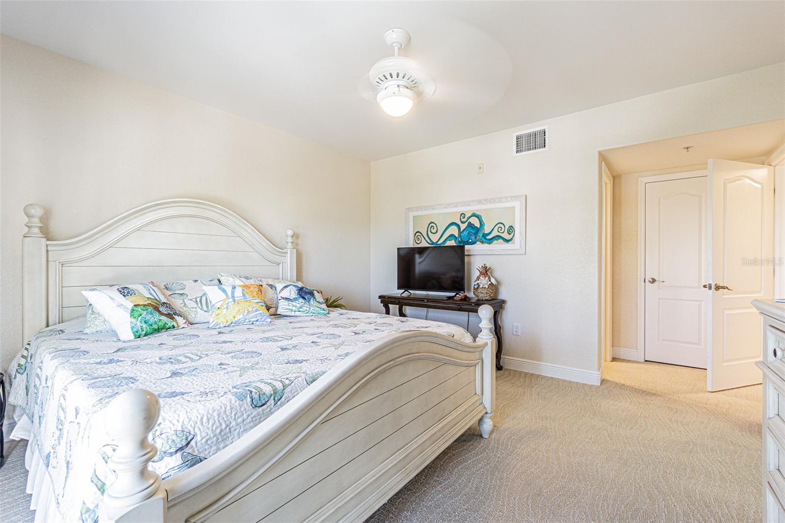 MARQUESA CONDO - Residential