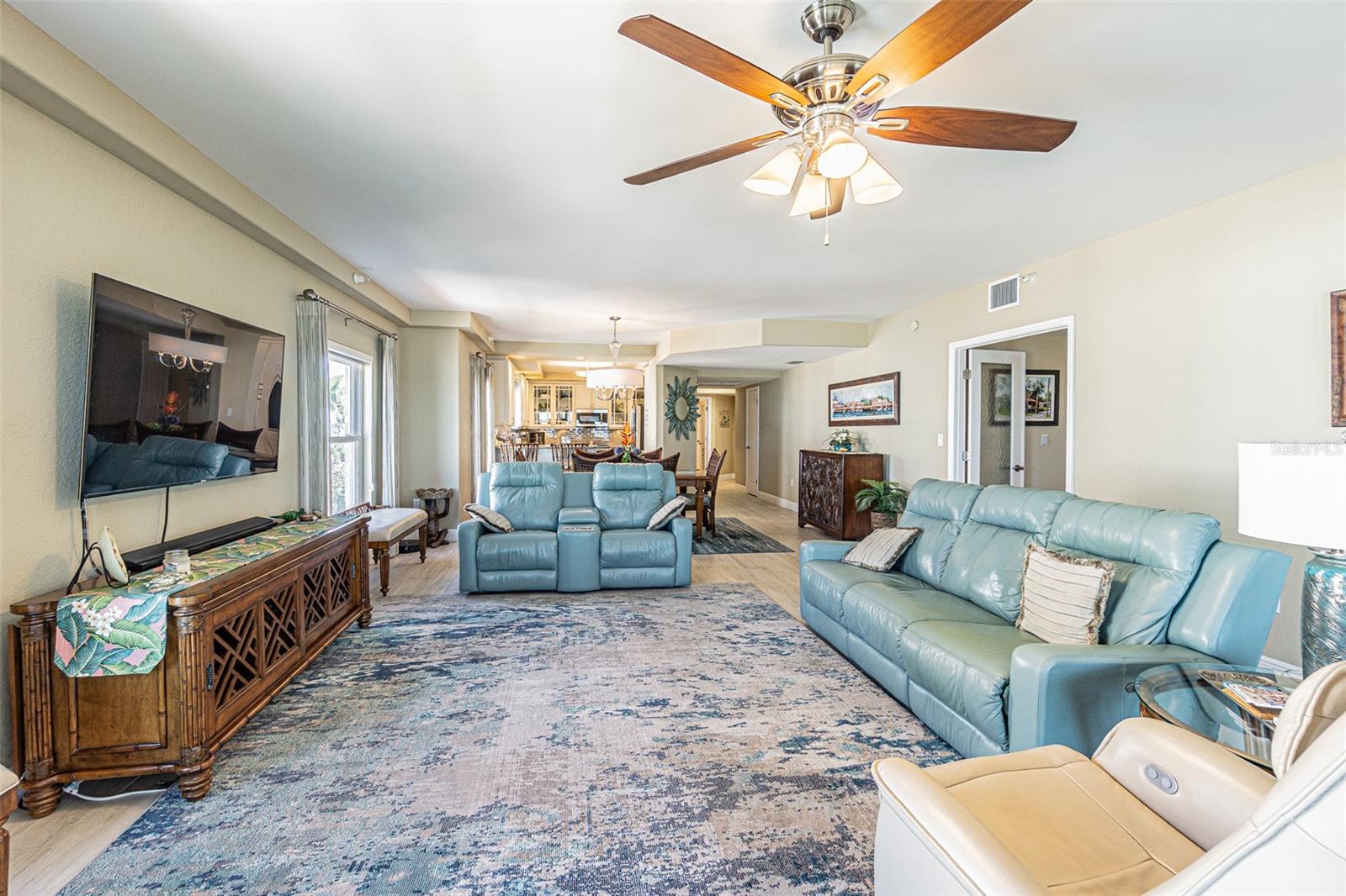 MARQUESA CONDO - Residential