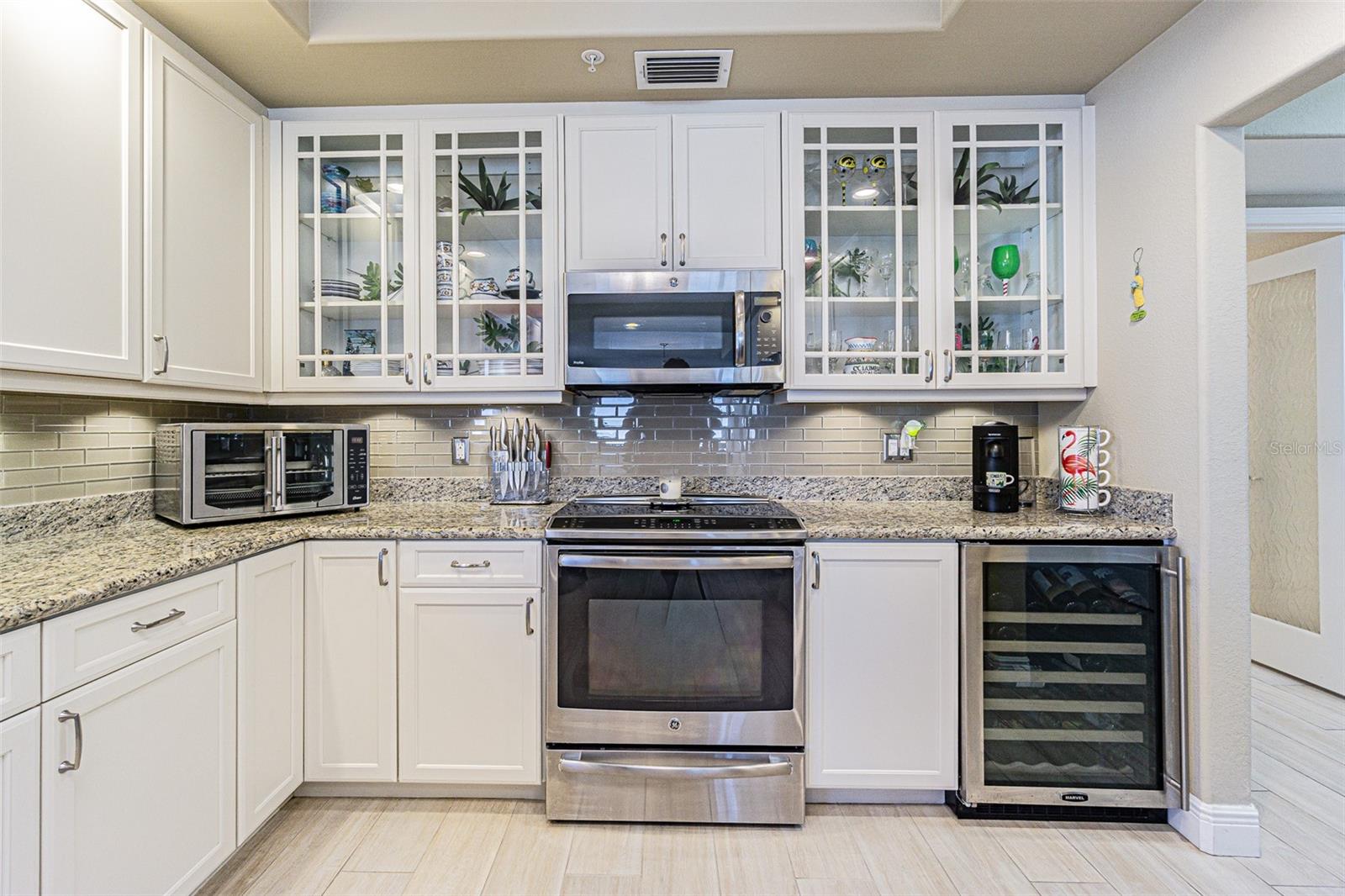 MARQUESA CONDO - Residential