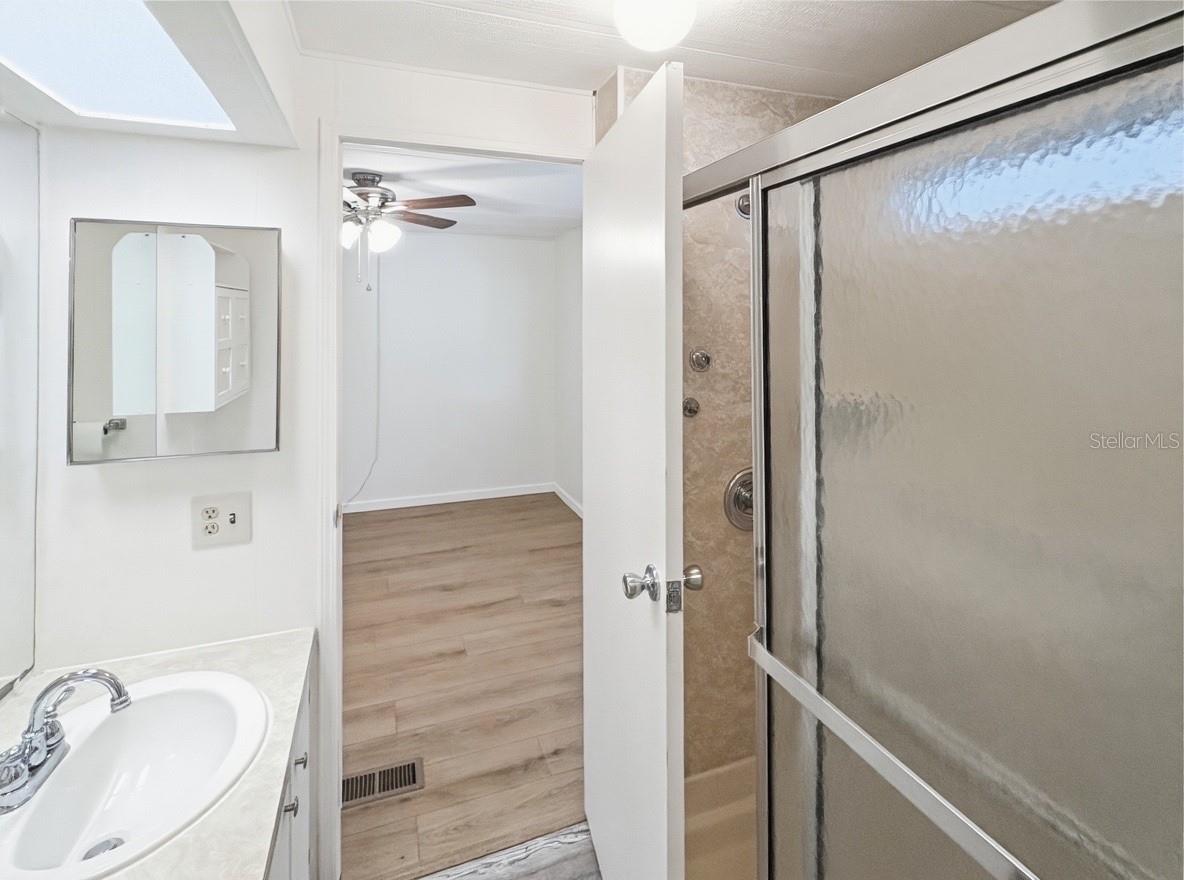 CONTINENTAL CAMPER RESS INCORP - Residential