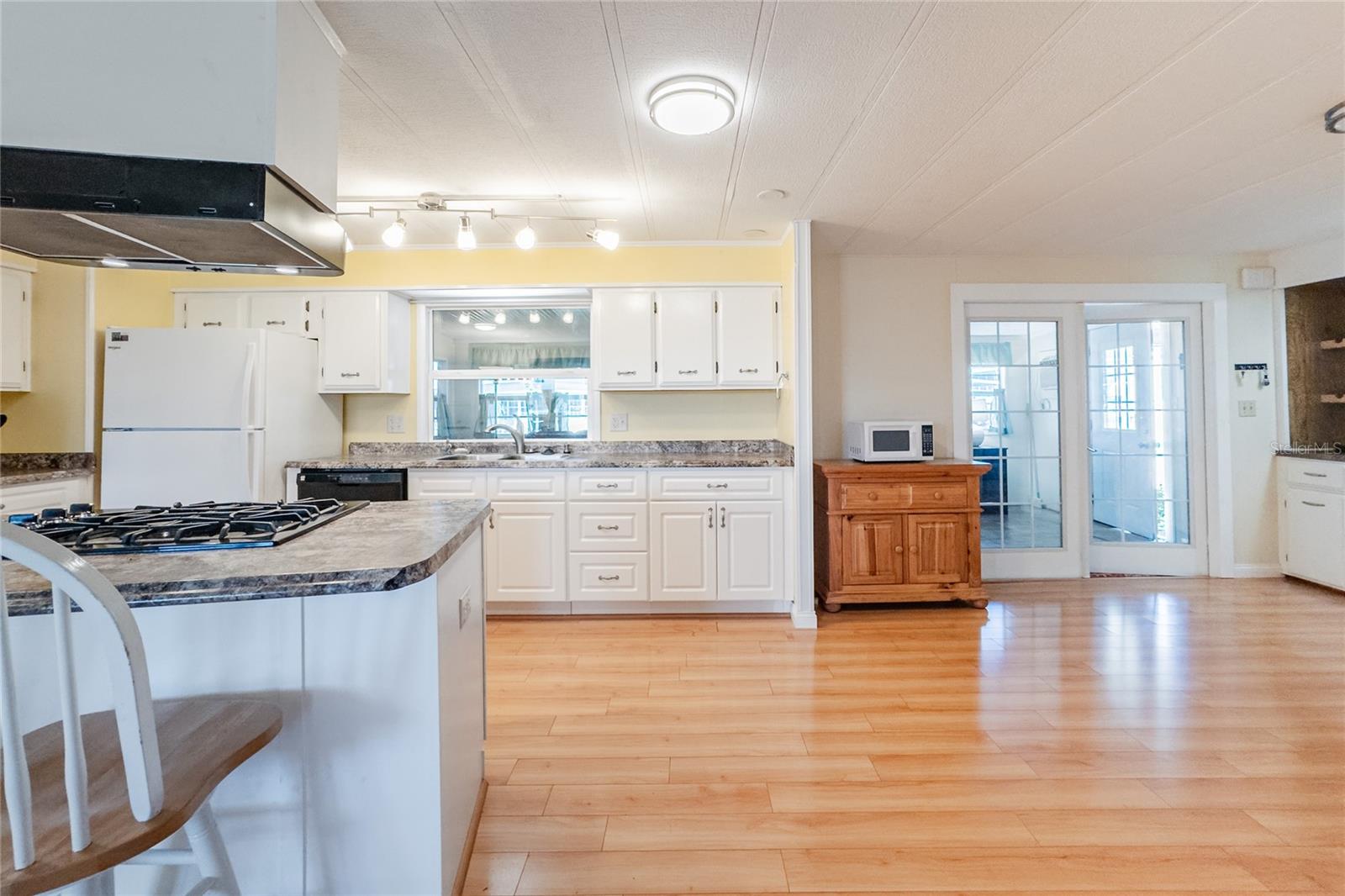 LAKE BETMAR ESTATES - Residential