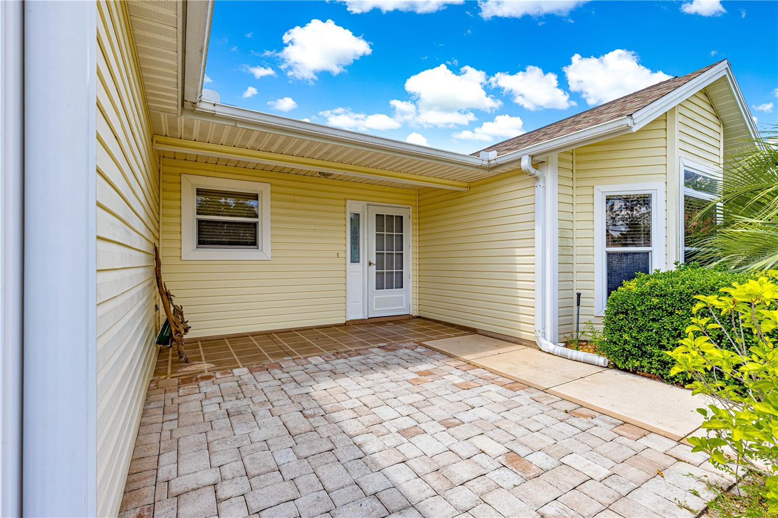 2450 MERIDA CIRCLE