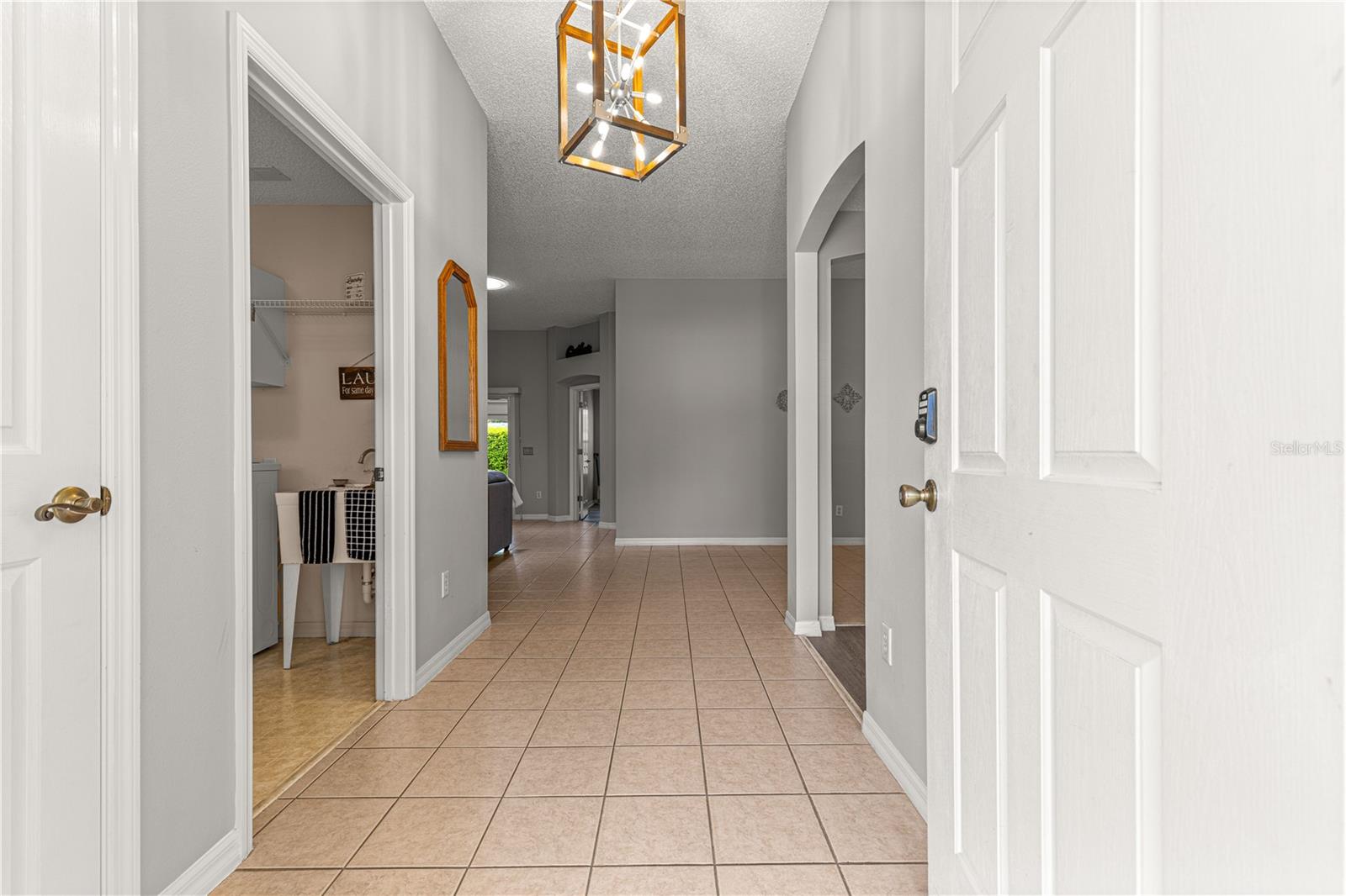 2450 MERIDA CIRCLE