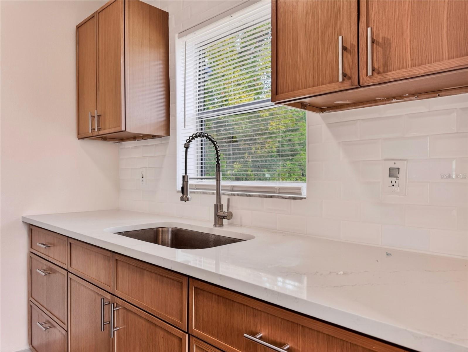 DELTOKA LAKES UN 01 - Residential