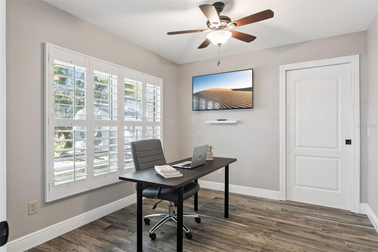 BENTLEY WOODS - Residential