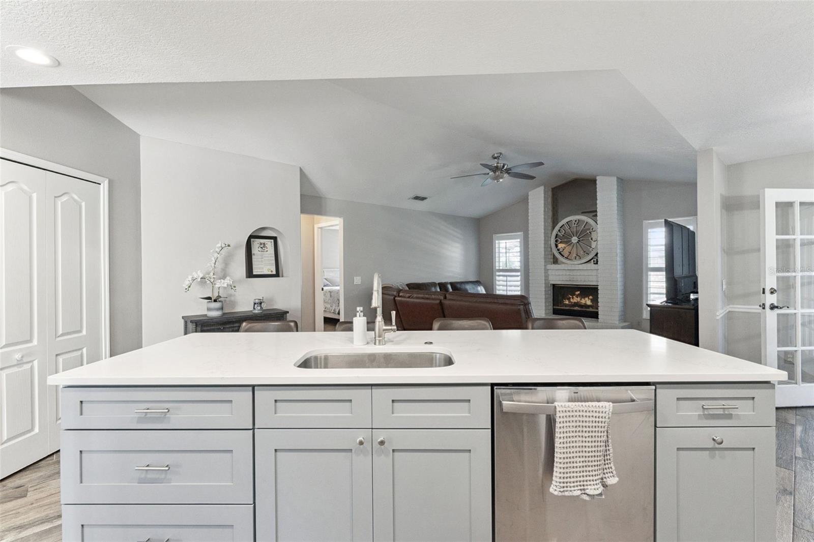 BENTLEY WOODS - Residential