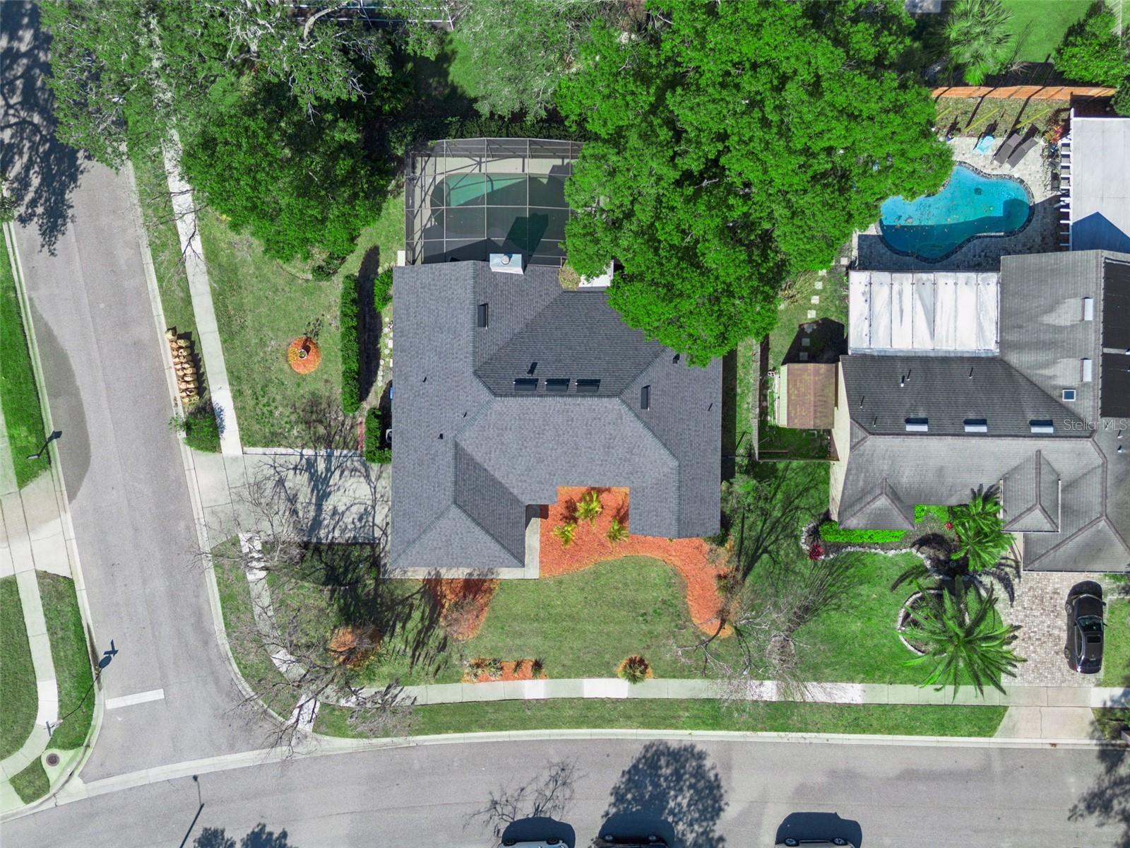 BENTLEY WOODS - Residential