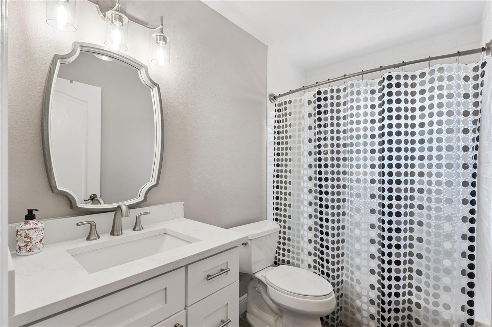 BENTLEY WOODS - Residential