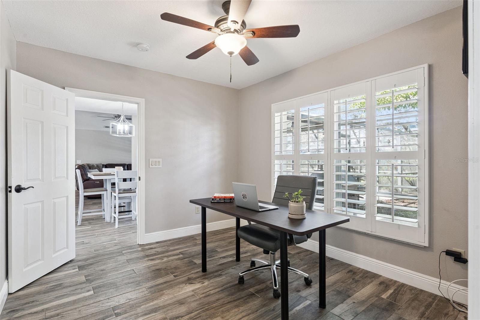 BENTLEY WOODS - Residential