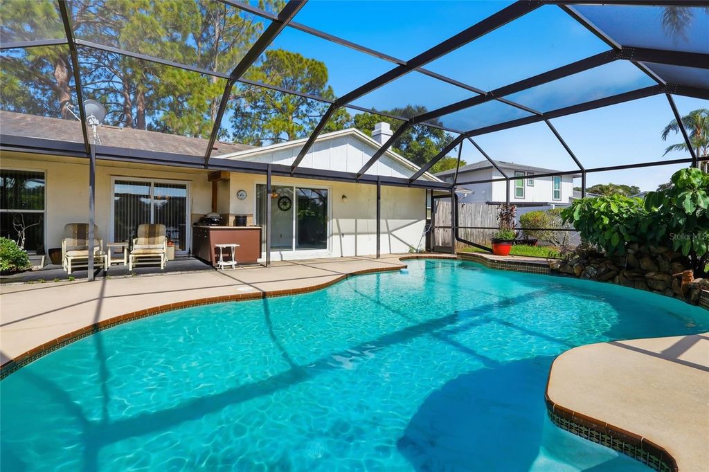 Photo of 6811 Twelve Oaks Boulevard, Tampa, FL 33624 (MLS # TB8531052)