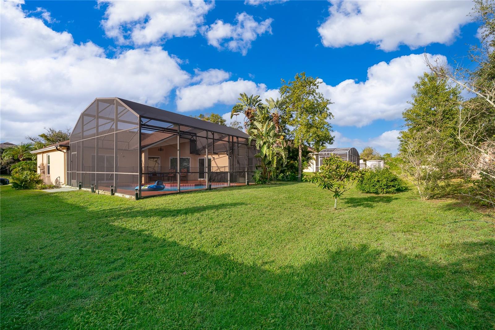 LOMA DEL SOL PH 02 E - Residential Lease