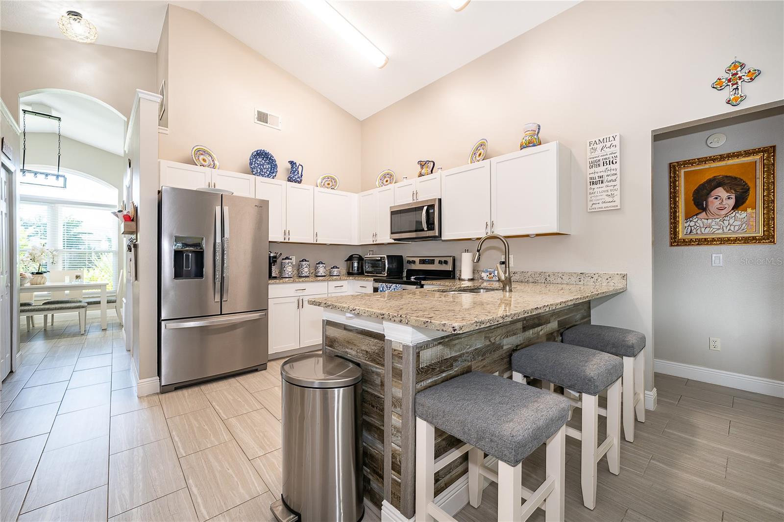 LOMA DEL SOL PH 02 E - Residential Lease