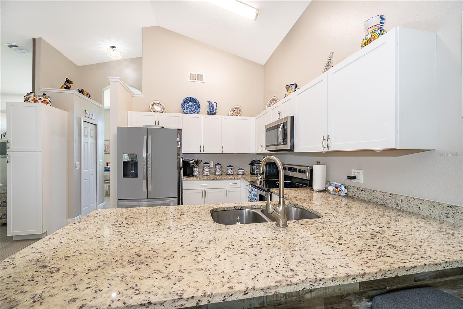 LOMA DEL SOL PH 02 E - Residential Lease