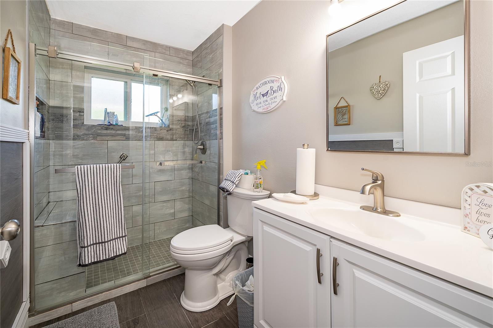 LOMA DEL SOL PH 02 E - Residential Lease