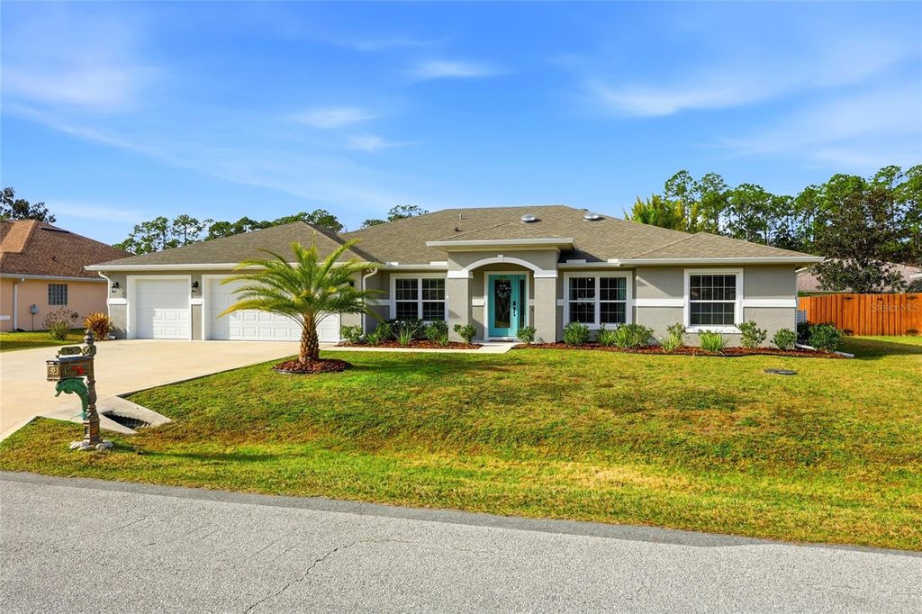Photo of 15 Zonal Geranium Court, Palm Coast, FL 32164 (MLS # FC315504)