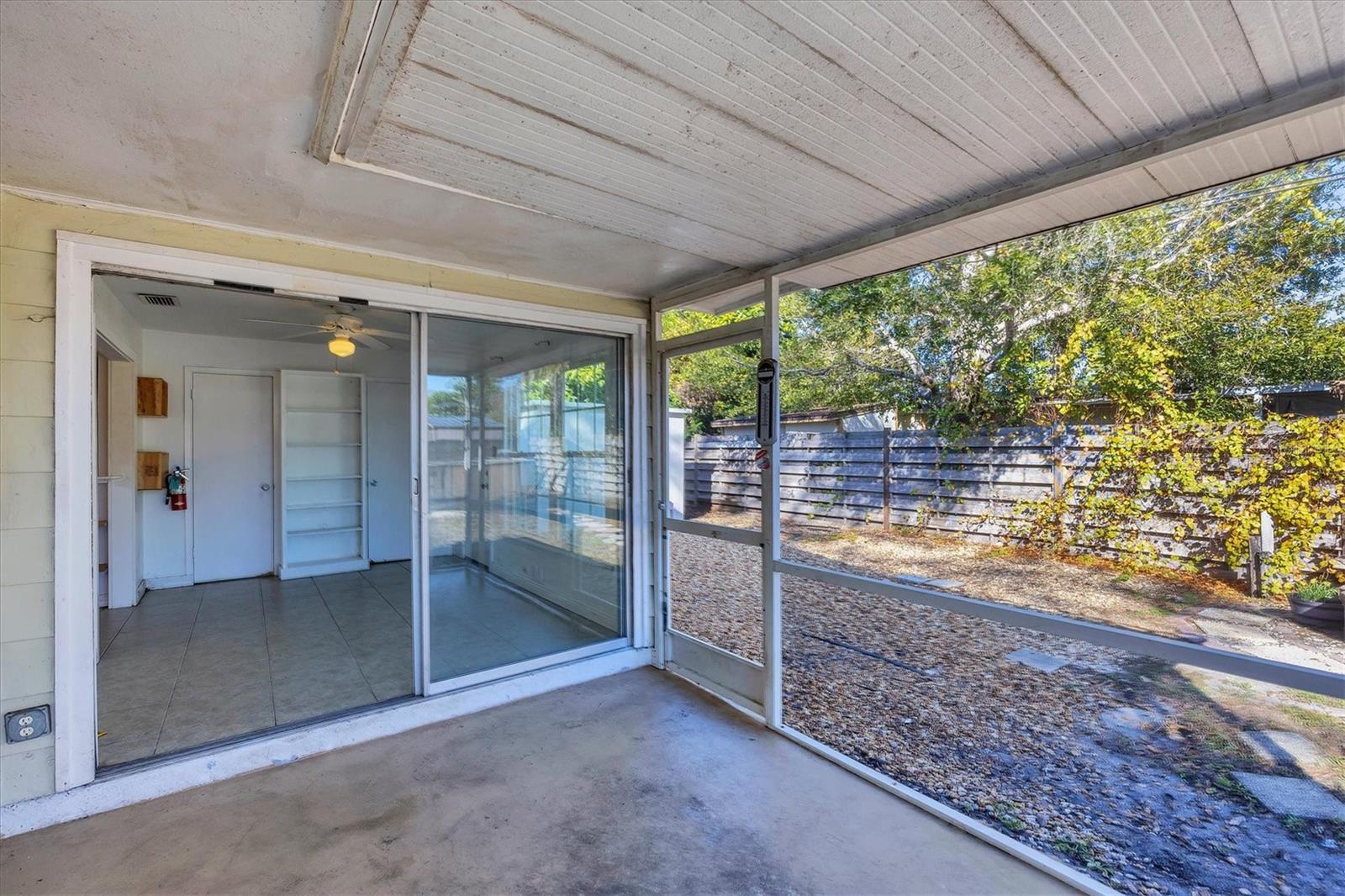 BONITA MANOR - Residential