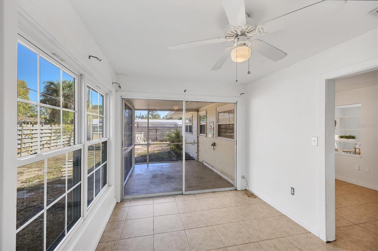 BONITA MANOR - Residential