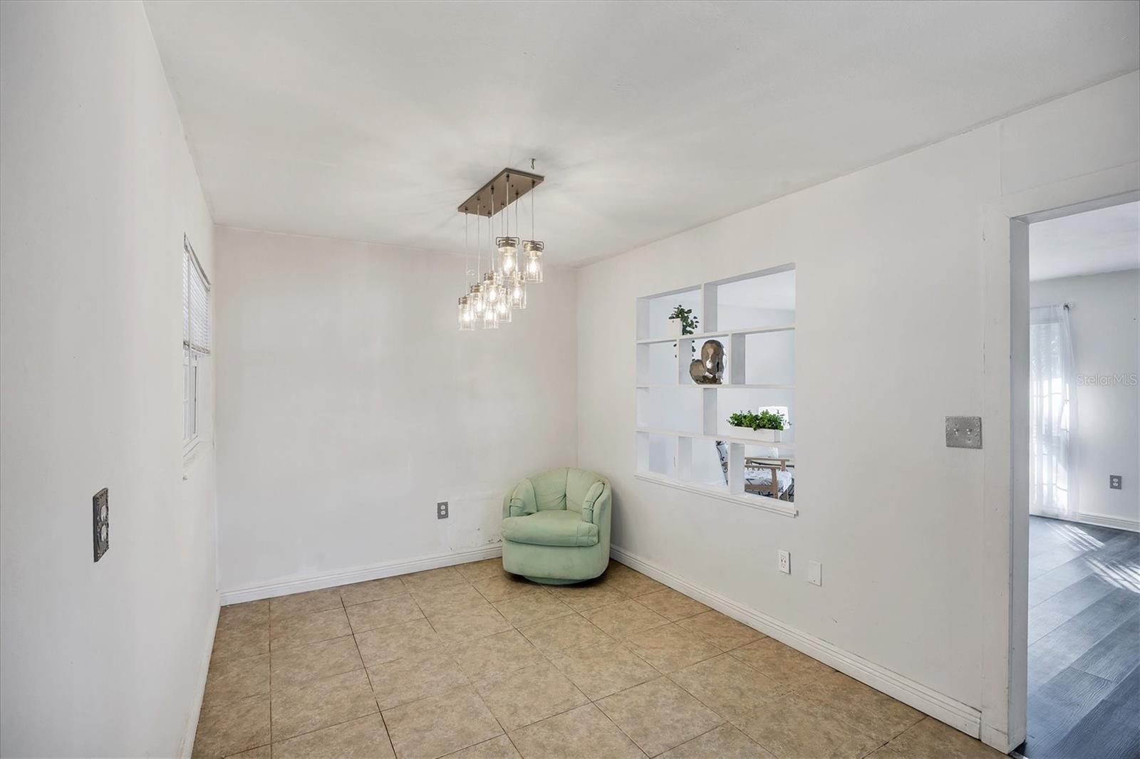 BONITA MANOR - Residential