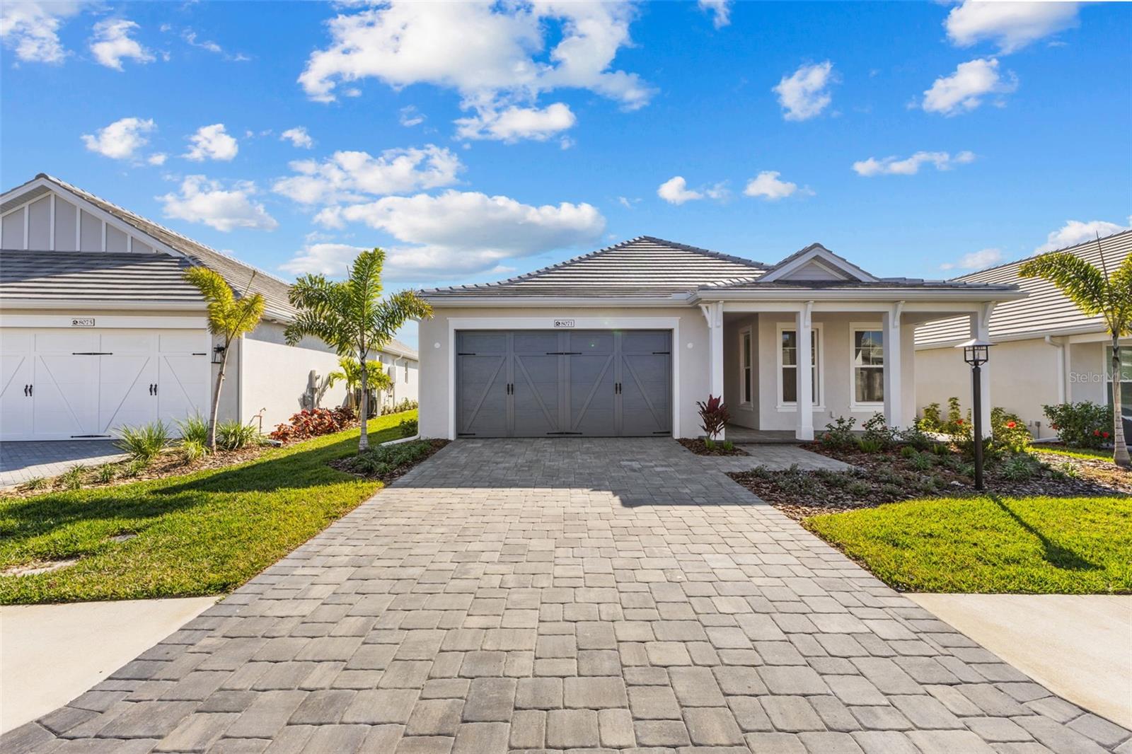 LAKEHOUSE COVE/WATERSIDE PHS 5 - Residential