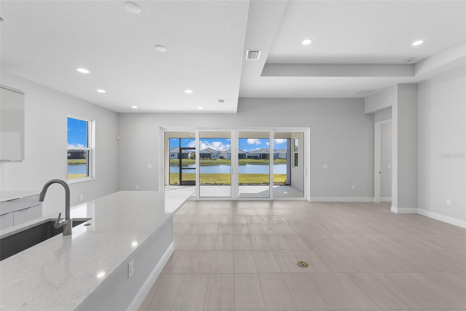 LAKEHOUSE COVE/WATERSIDE PHS 5 - Residential