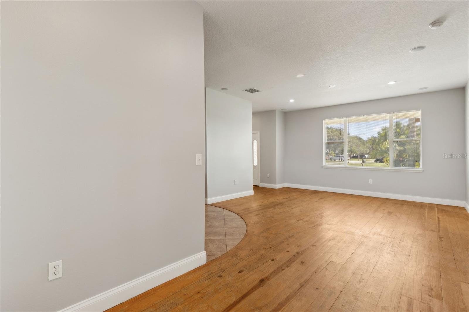 10524 RAMBLEWOOD ROAD