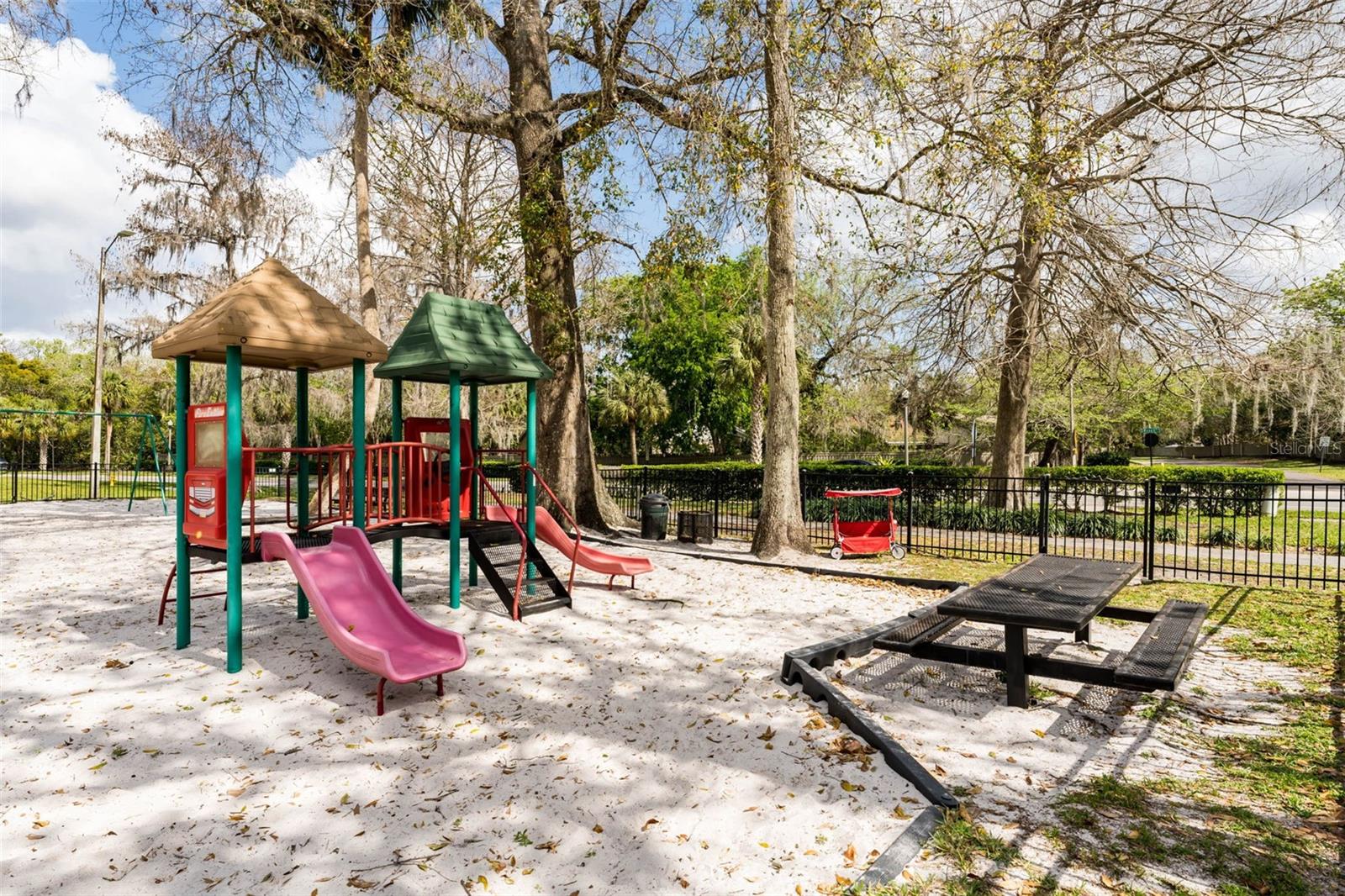 CYPRESS CLUB - Residential