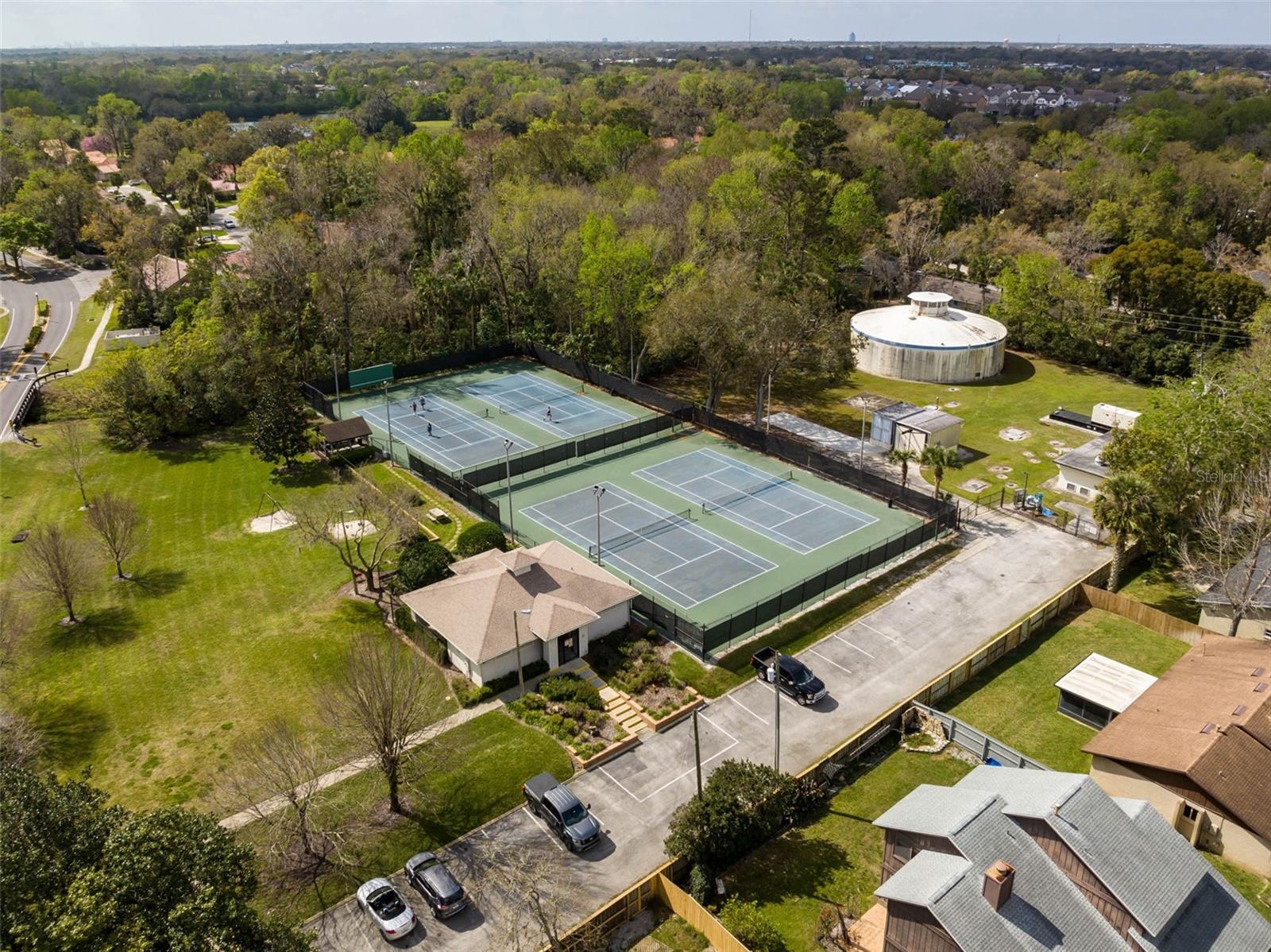 CYPRESS CLUB - Residential