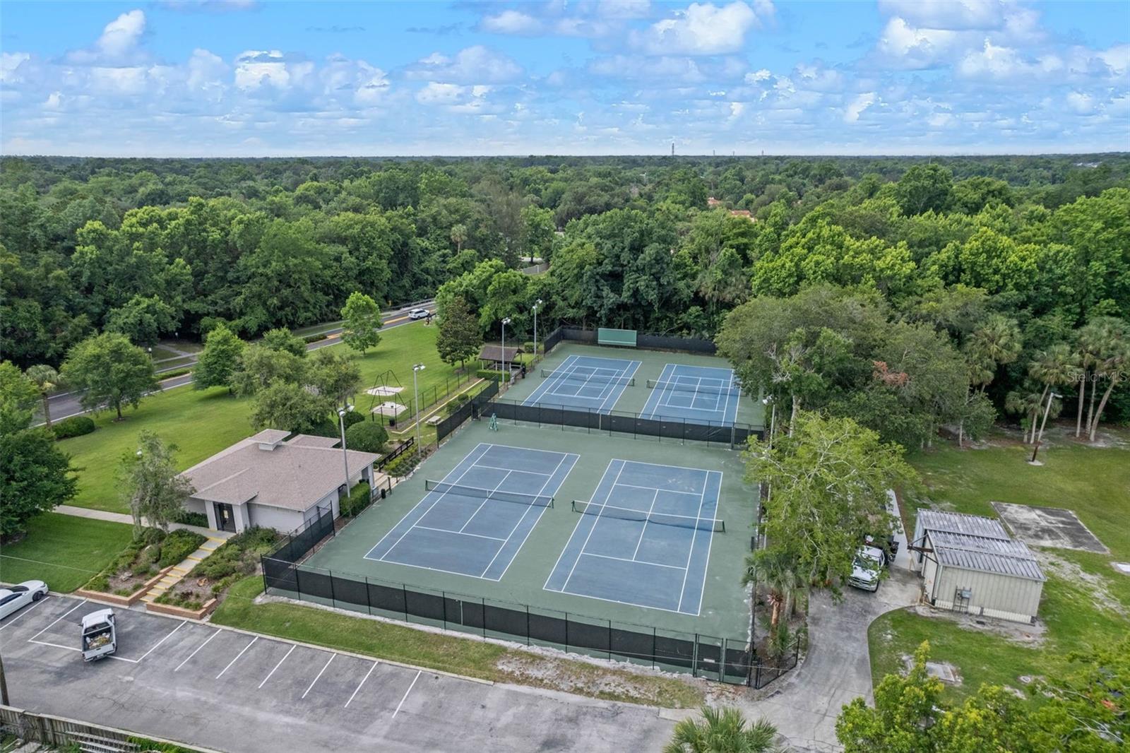 CYPRESS CLUB - Residential