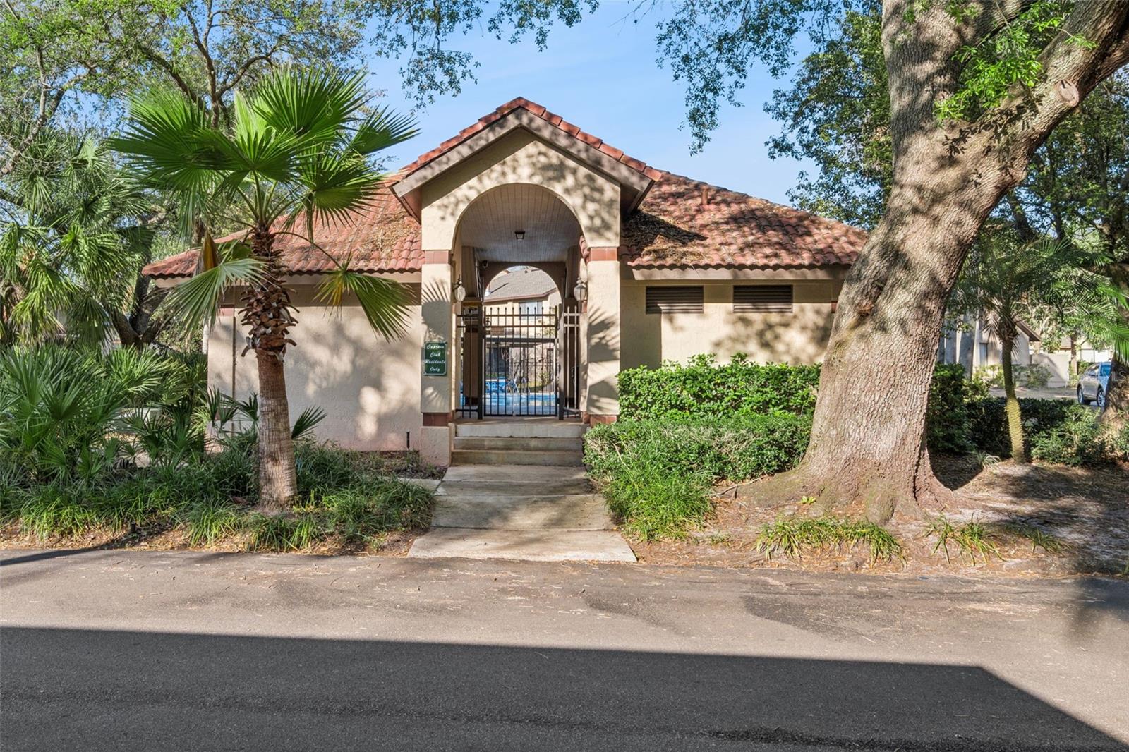 CYPRESS CLUB - Residential