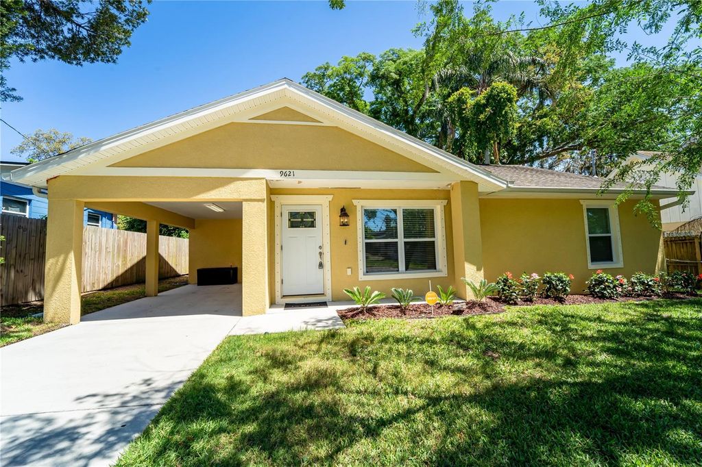 Photo of 9621 N 46th Street, Tampa, FL 33617 (MLS # TB8506031)