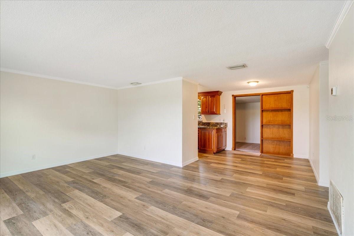 2616 BAYSHORE GARDENS PARKWAY