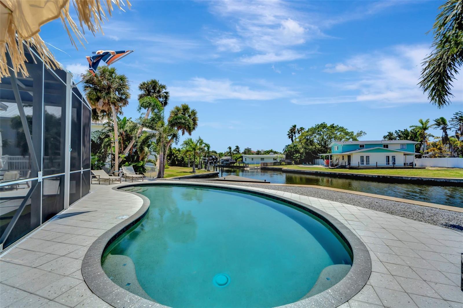 SARA SANDS - Residential