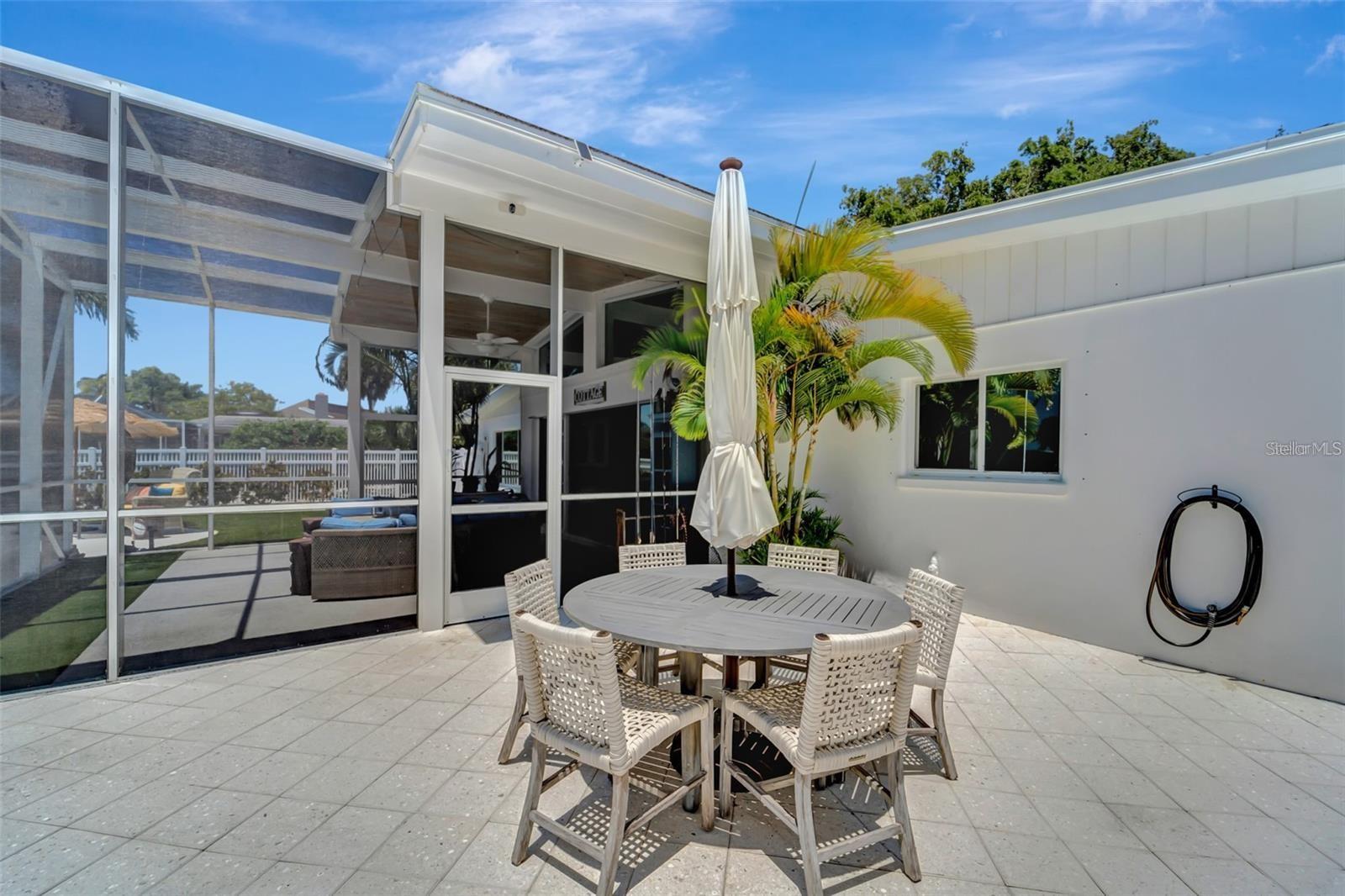 SARA SANDS - Residential