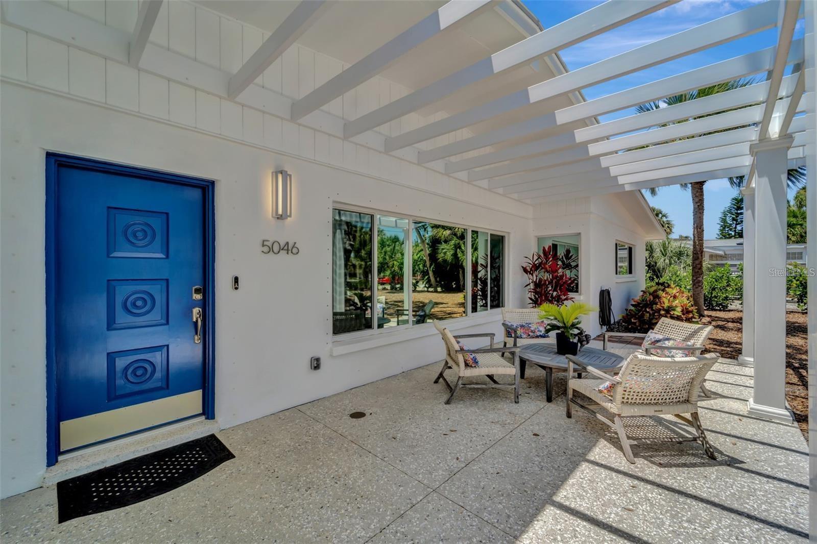 SARA SANDS - Residential