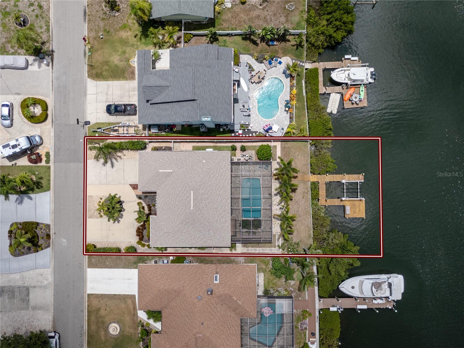 DOLPHIN COVE - Residential